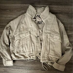 Free People bomber jacket, great for Fall. size S.